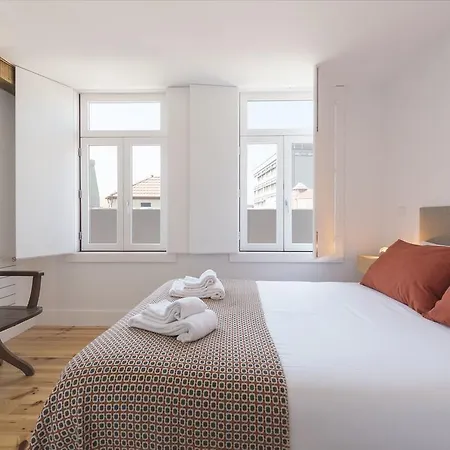 Lovelystay - Floor Balcony דירה *